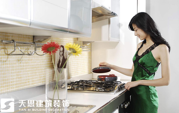<a href=http://www.kestv.com/anli/ target=_blank class=infotextkey>合肥工裝</a>公司